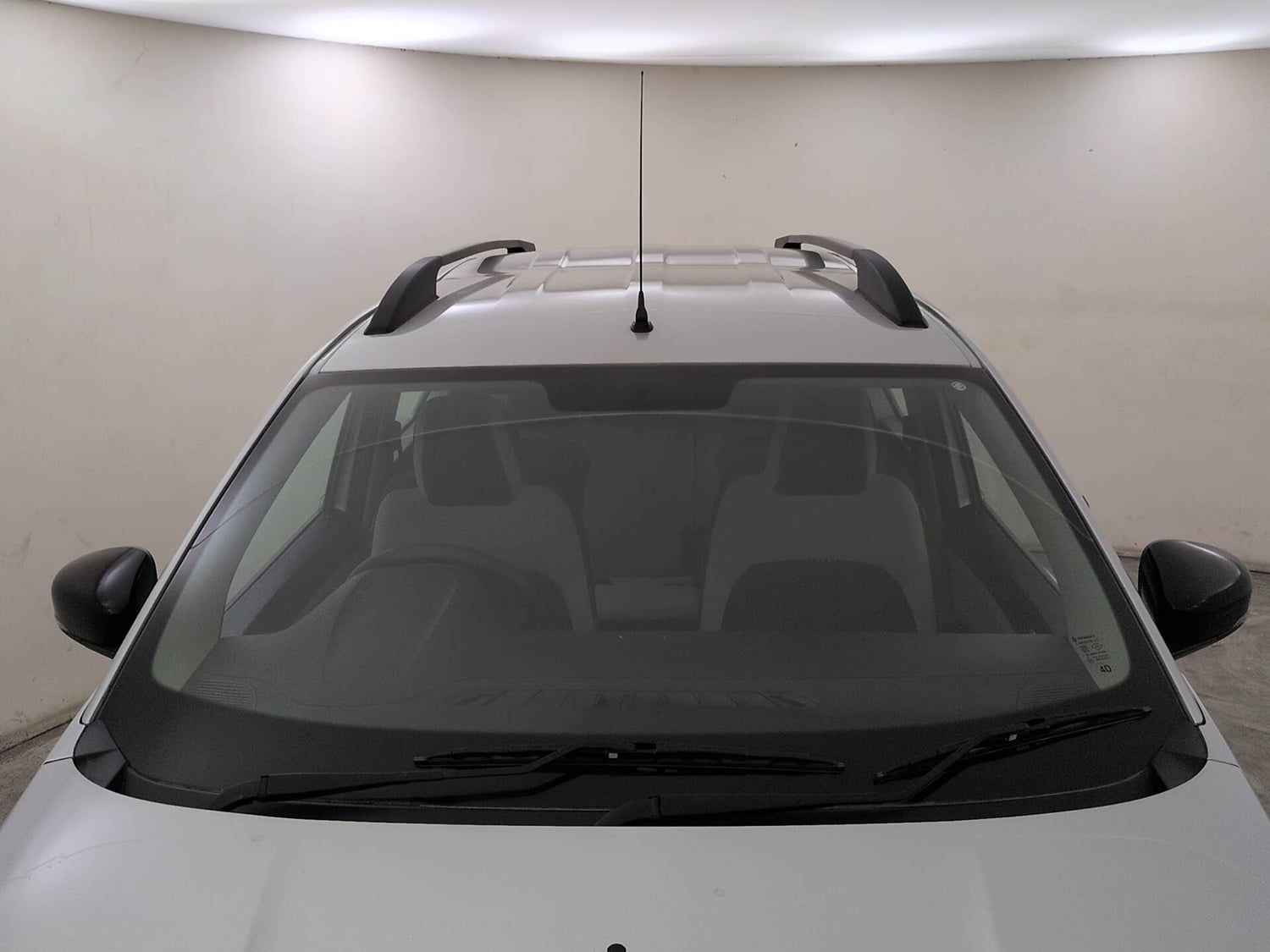 Used 2022 Renault Triber RXZ Petrol Manual exterior FRONT WINDSHIELD VIEW