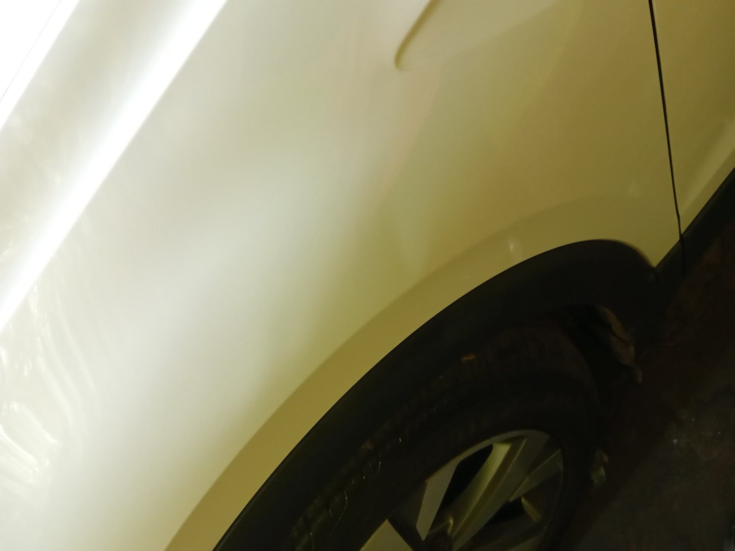 Used 2023 Volkswagen Taigun Topline 1.0 TSI AT Petrol Automatic dents MINOR DENT
